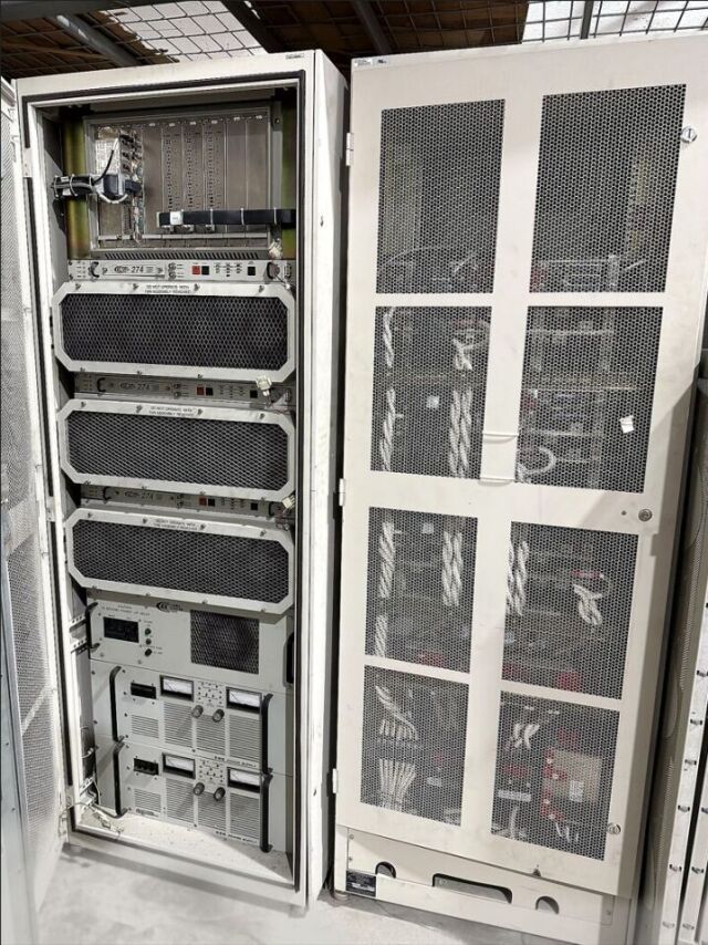 Philips / Copley gradient cabinet